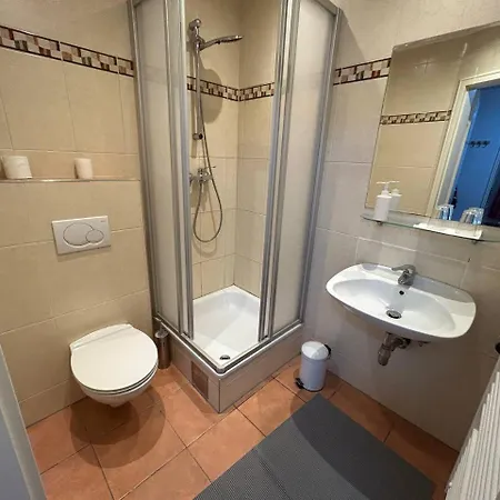 Whisper W Free Parking 24h Check-in