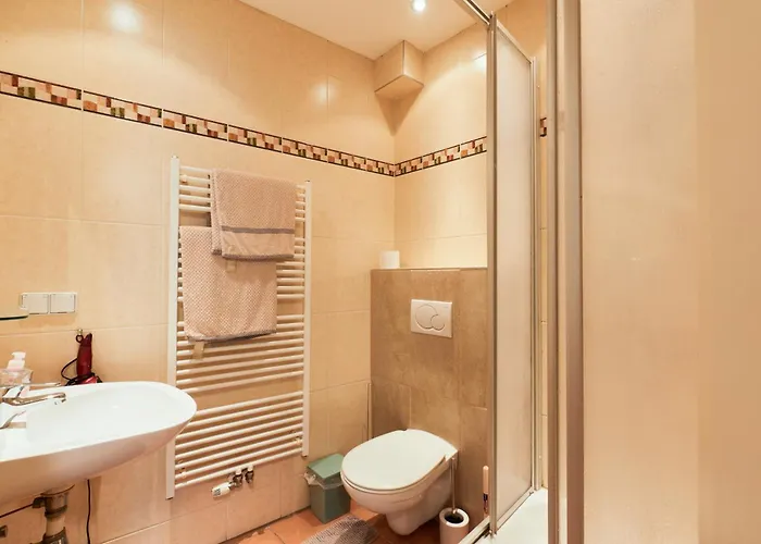 Whisper W Free Parking 24h Check-in *